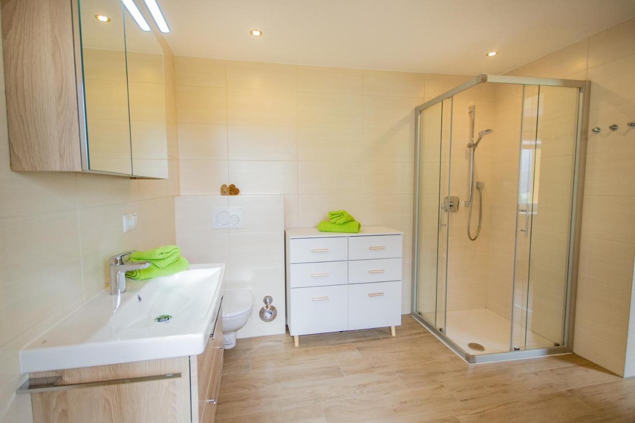Cafe Max 2 Apartment Тринц Екстериор снимка